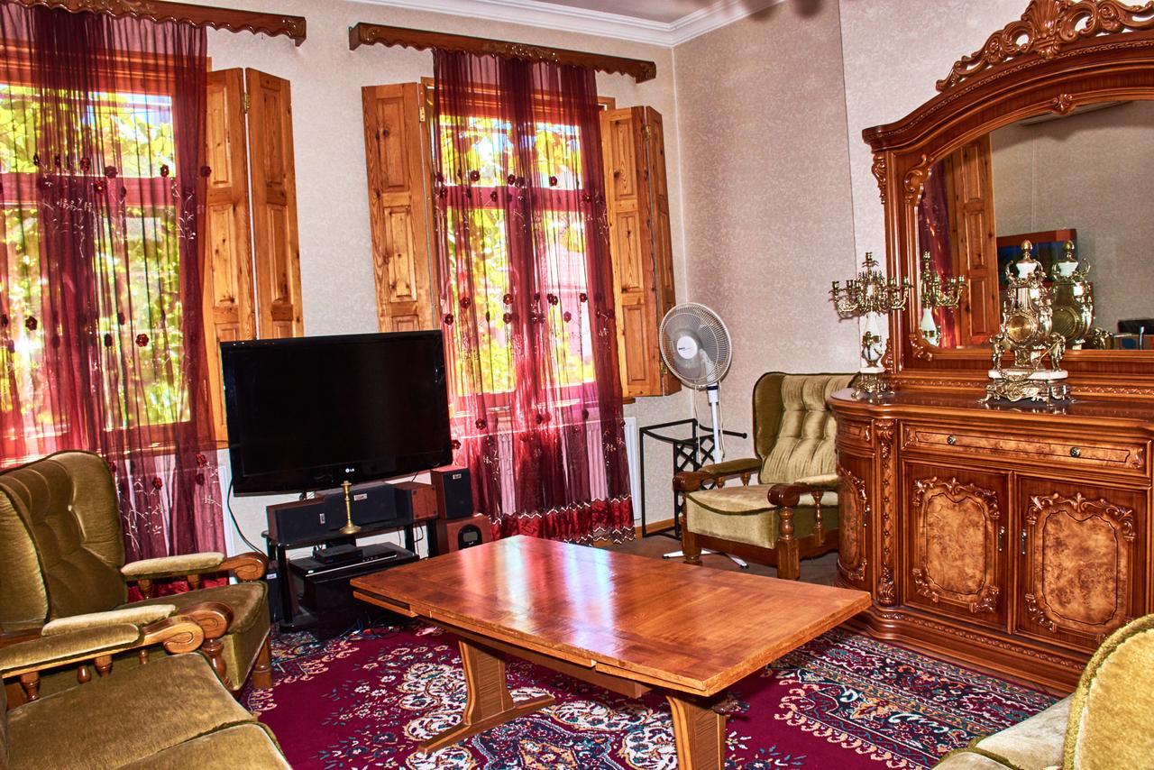 Guest House Svetlana Гори Экстерьер фото